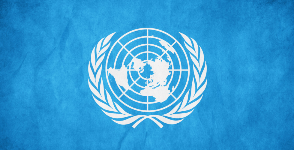 White UN-flagg, blue background